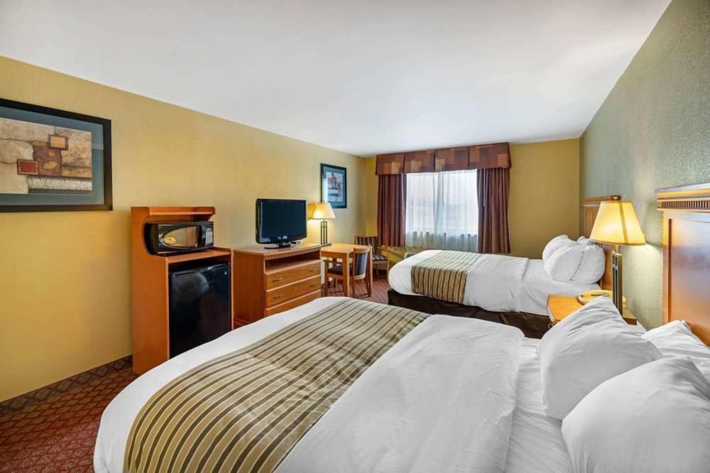 Hutchi Bell Hotel South Hutchinson Luaran gambar