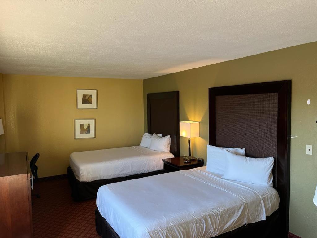 Hutchi Bell Hotel South Hutchinson Luaran gambar